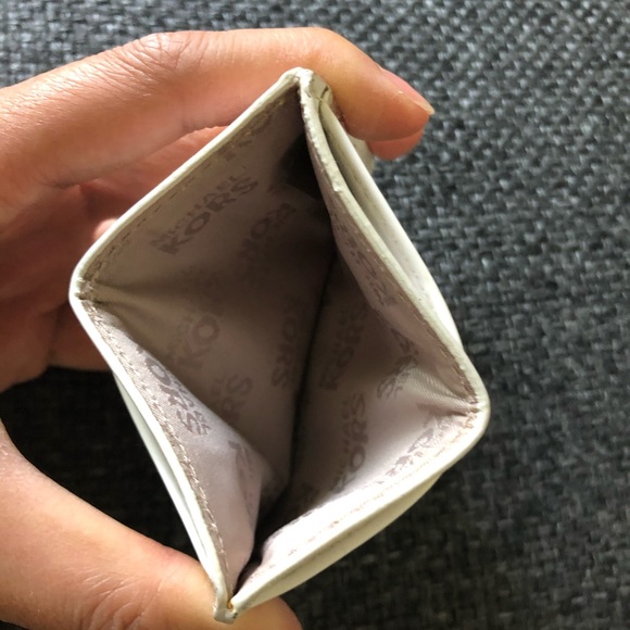 Michael Kors Card Holder - Picture 3 of 3